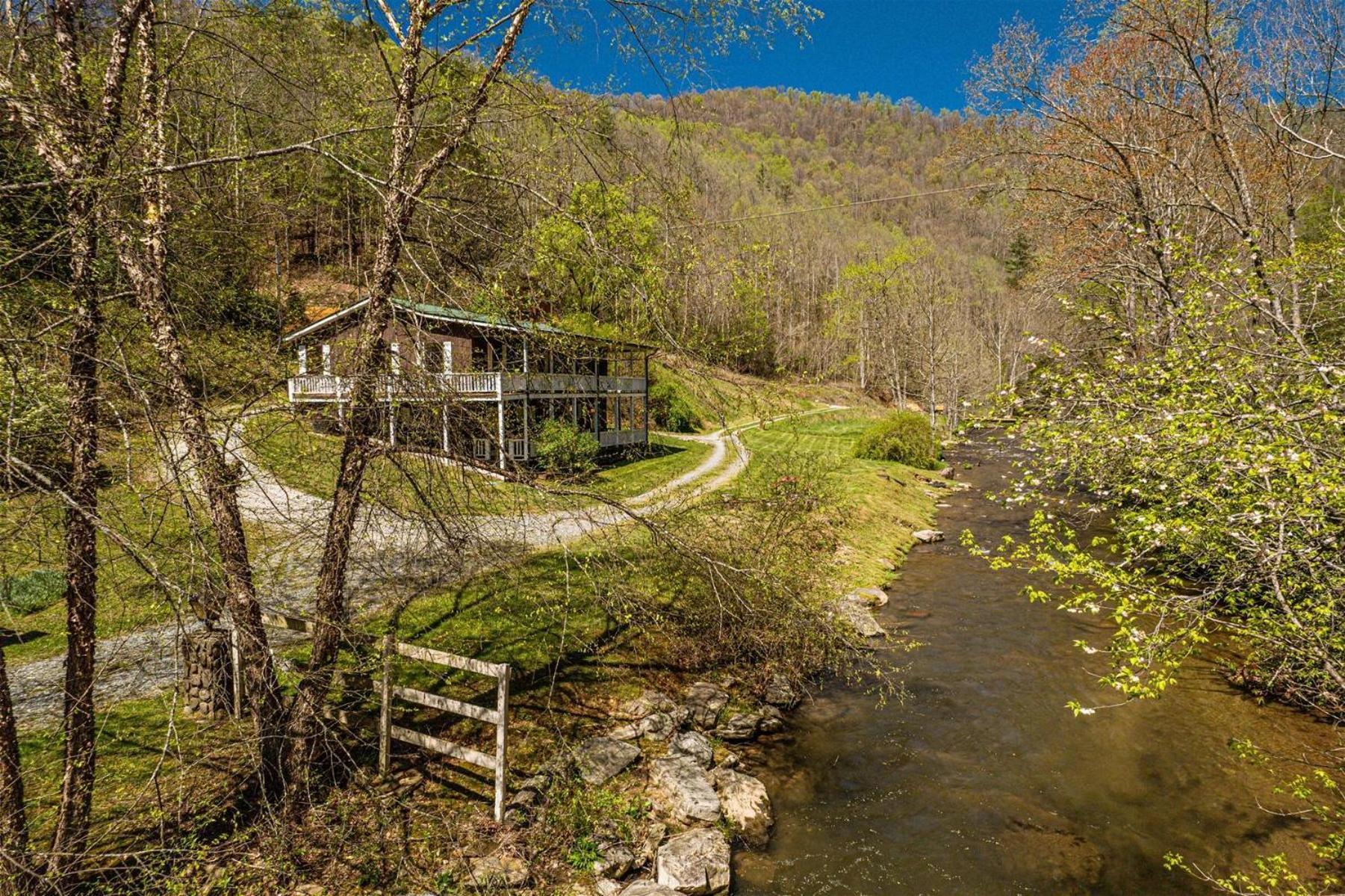 Waterfall Hideaway Villa Bryson City Dış mekan fotoğraf