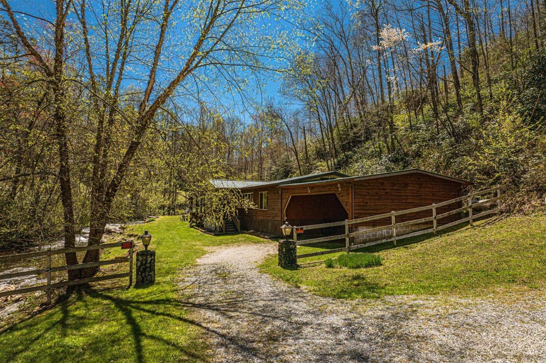 Waterfall Hideaway Villa Bryson City Dış mekan fotoğraf